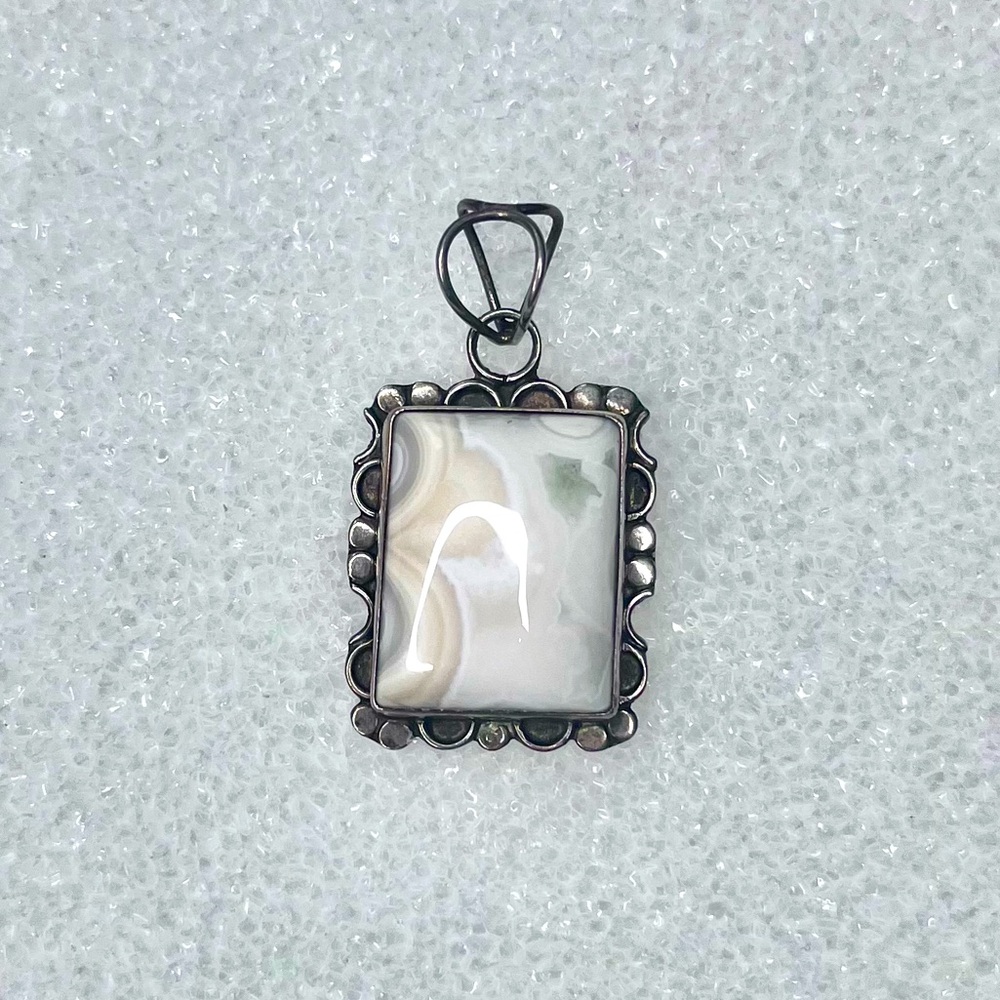 ***💲BOGO💲***  Lace agate Sterling silver pendant